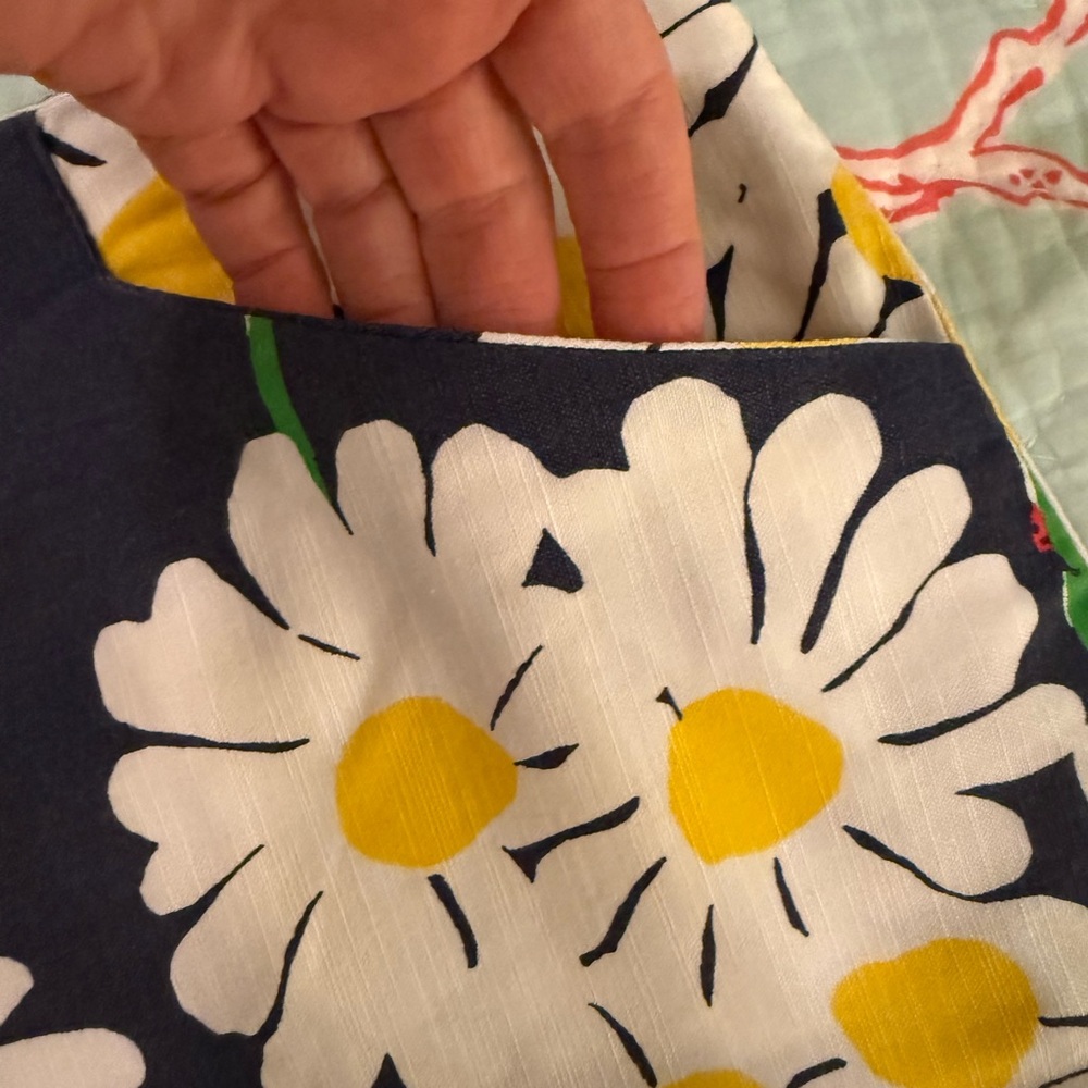 Lilly Pulitzer Originals White Label Dailey Daisies & Ladybug Skirt 8 EUC - Picture 5 of 13